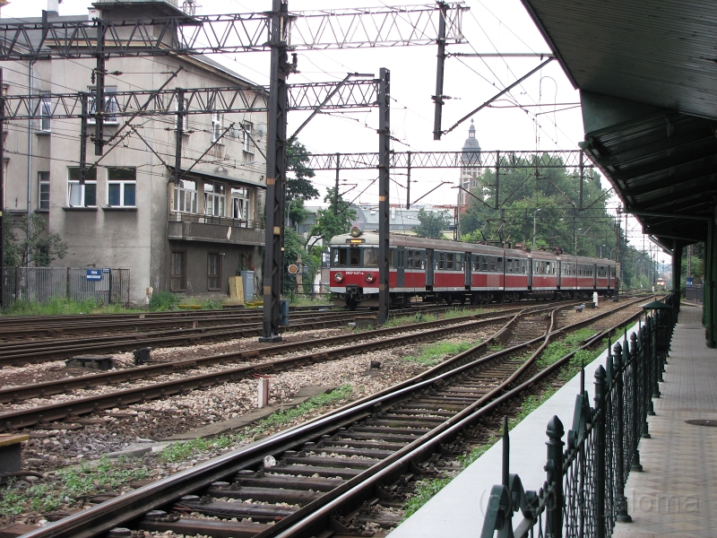 Krakau_09831_Zug.JPG - Nahverkehr