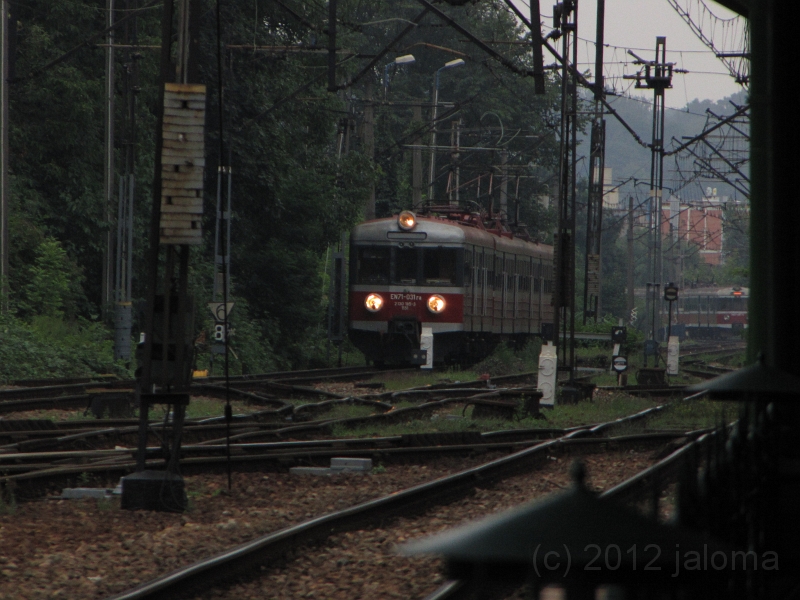 Krakau_09841_Zug.JPG - Nahverkehr