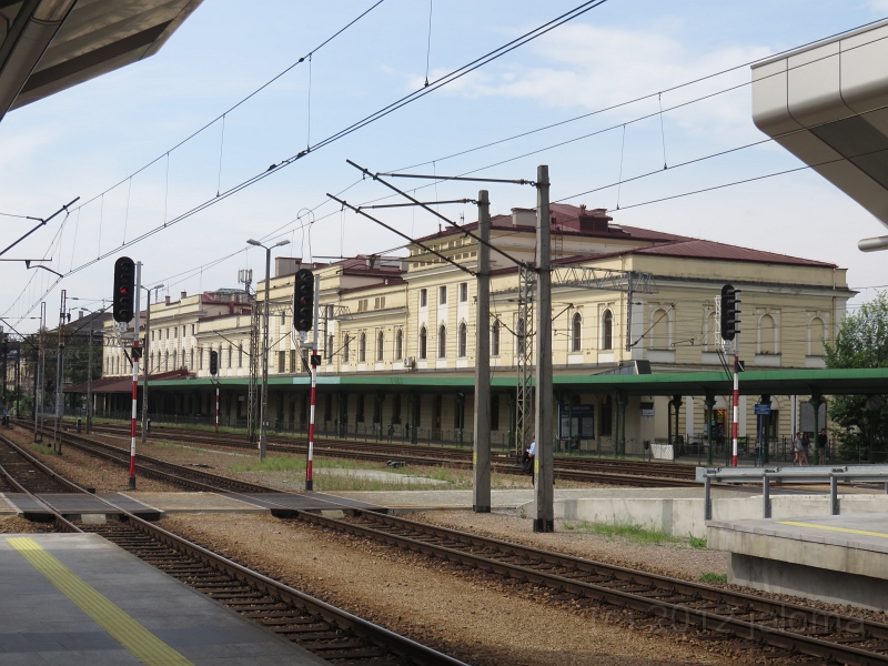 IMG_0640.JPG - Altes Bahnhofsgebäude vom HBF Krakau